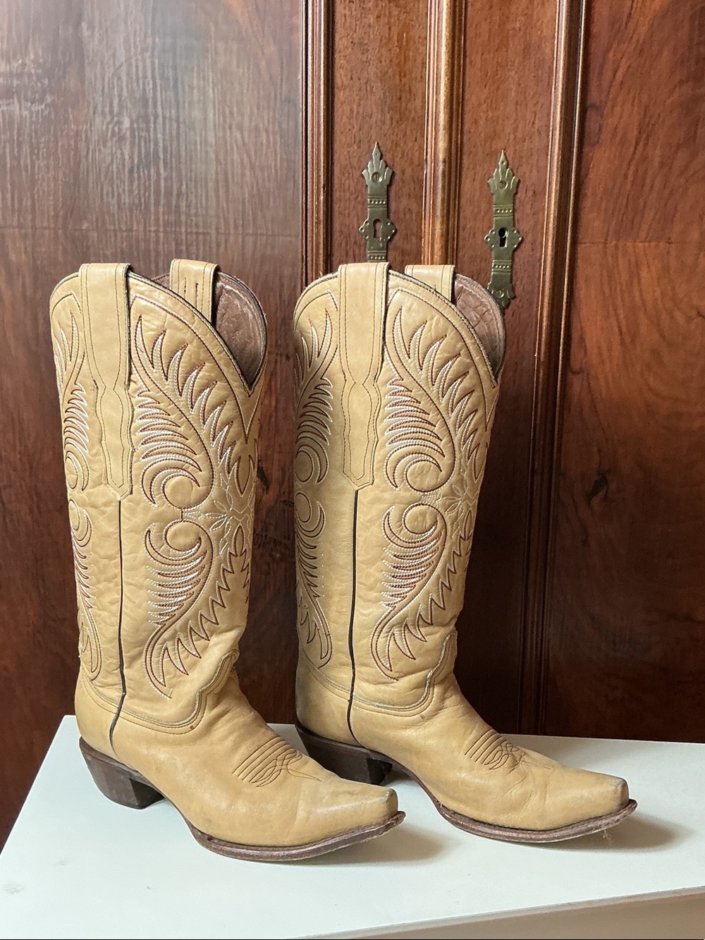 Circle G Tan Embroidered Western Heeled Boots